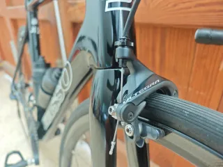 Bicicleta de carretera BASSO Astra full carbono