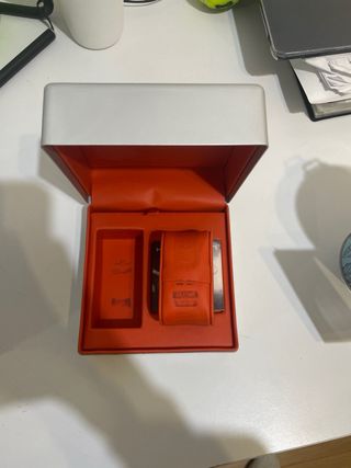 Caja Hamilton Naranja y Blanca