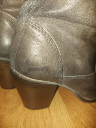 Botas altas Felmini piel grises talla 40
