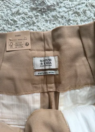 Pantalón Maison Scotch talle alto beige. Nuevo