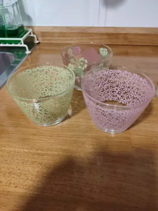 Juego de 5 tazas de cristal con flores y 3 boles