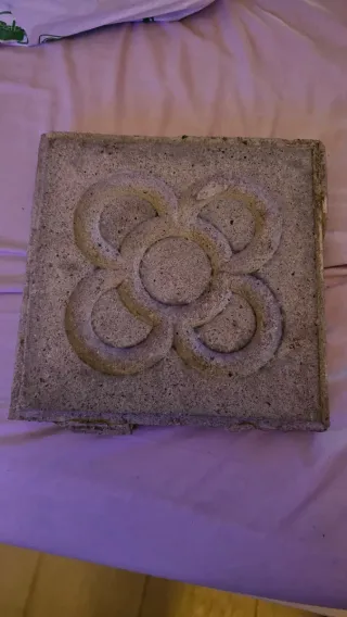 Baldosa Barcelona Flor Gaudí