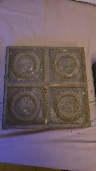 Baldosa Barcelona Flor Gaudí