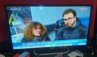 Televisor 32 en caja NUEVA + regalo Amazon fire 4K