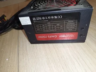 Ordenador gaming averiado