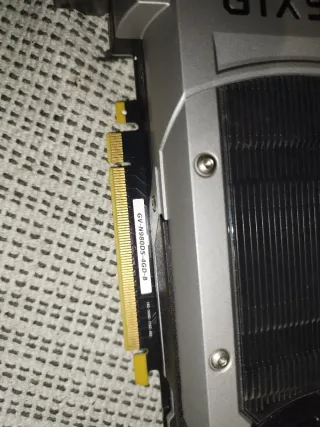 Ordenador gaming averiado