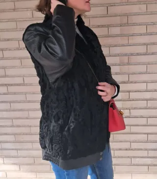 Chaqueta Pelo y Cuero Negra