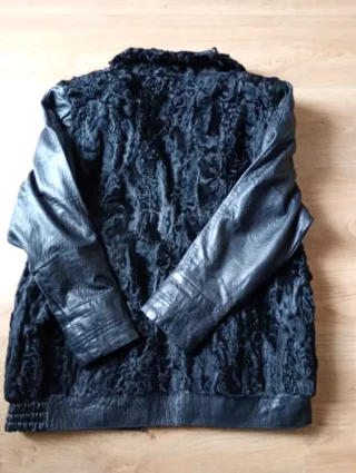 Chaqueta Pelo y Cuero Negra