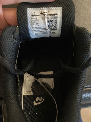 Scarpe Nike nere Tg. 36