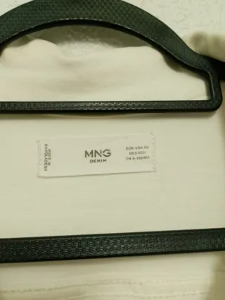 Chaqueta vaquera blanca Mango