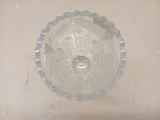 Jarrón de cristal tallado