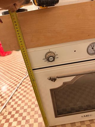 Horno SMEG crema 230°C