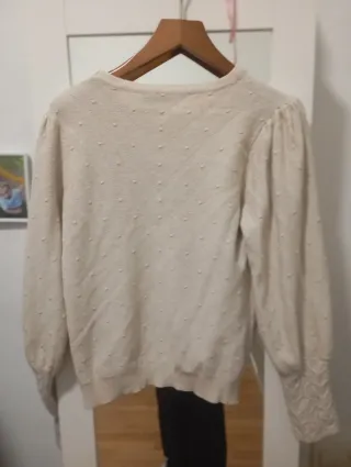 Jersey beige manga abullonada