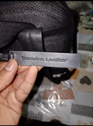 Mochila de piel negra 40x30