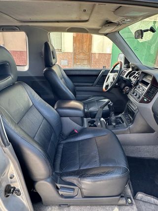 Mitsubishi Montero 2003