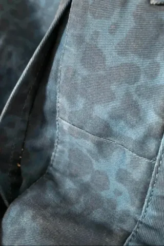 GAP Talla 36-38  Pantalón azul animal print