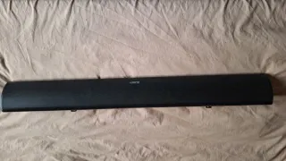 Soundbar MAJESTY come nuova tra una gamma di impos