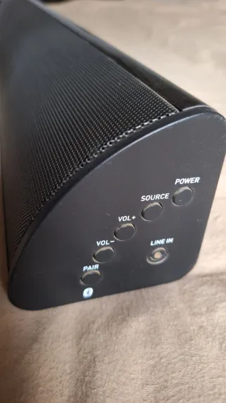 Soundbar MAJESTY come nuova tra una gamma di impos