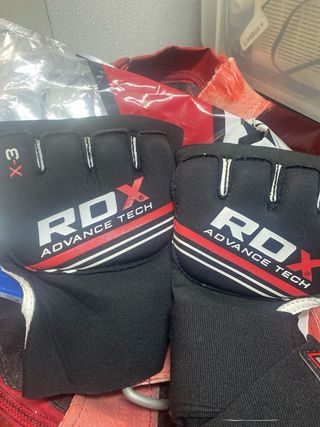Lote Guantes y cintas de boxeo 12 oz