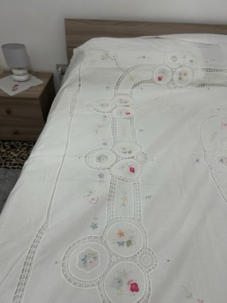 Copriletto Lino Ricamato a Mano Matrimoniale