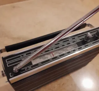 Radio vintage AURITONE