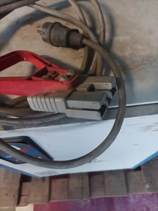 Cargador Fregadora Tudor 2100 TP 36V