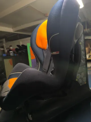 Silla de coche para niños y bebés