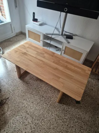 Mesa Vevor Madera caucho natural y Ratán pvp 179€