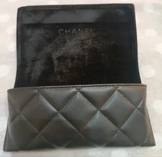Custodia occhiali Chanel nera