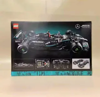 LEGO Mercedes AMG F1 PETRONAS