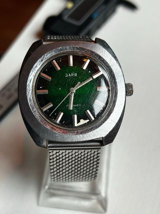 Reloj Zarya Vintage Verde
