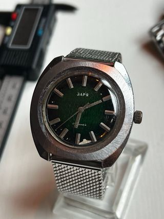 Reloj Zarya Vintage Verde