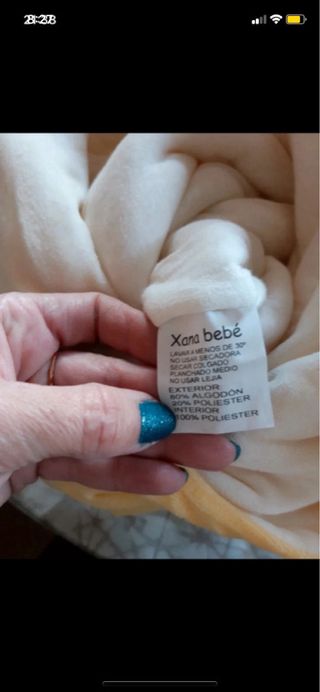 Saco de bebé amarillo