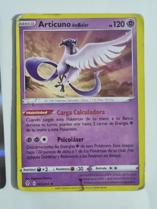 Cartas Pokémon Reshiram y Articuno de Galar