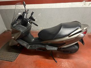 Suzuki Burgman 125 Maxiscooter