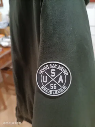 Bomber OVS verde con cappuccio