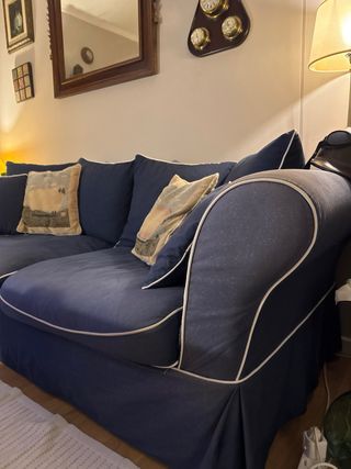 Sofá azul de 3 plazas