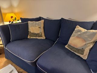 Sofá azul de 3 plazas