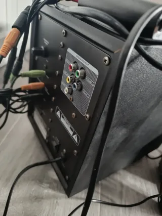 Sistema Audio 5.1 Philips 90W + Decodificador