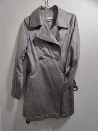 Chaqueta gabardina gris