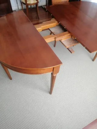 Mesa de comedor extensible de madera