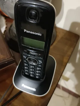 Telefono cordless Panasonic nero mai usato