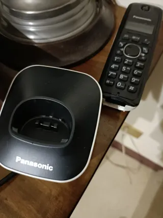 Telefono cordless Panasonic nero mai usato