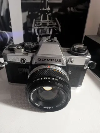 Set Olympus OM-1 e OM-10  Fotocamere