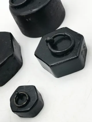 Conjunto de pesas de hierro para balanzas