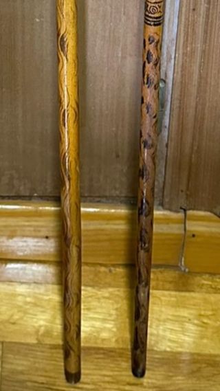 Bastones de madera con puño estilo hacha