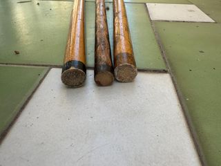 Bastones de madera con puño estilo hacha