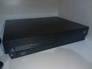 Xbox One X 1TB 4k + juegos+mandos