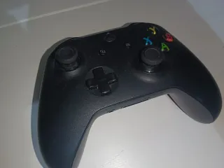 Xbox One X 1TB 4k + juegos+mandos