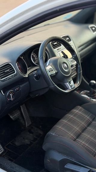 Volkswagen Golf  2010